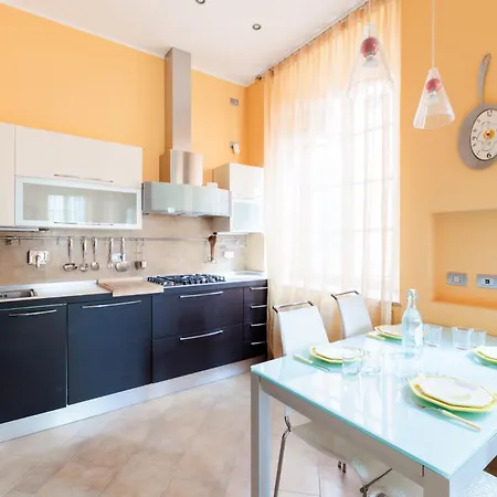 아파트 Hostdomus - Il Maestrale 알라시오